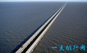 莱康纳铜锣湾大桥