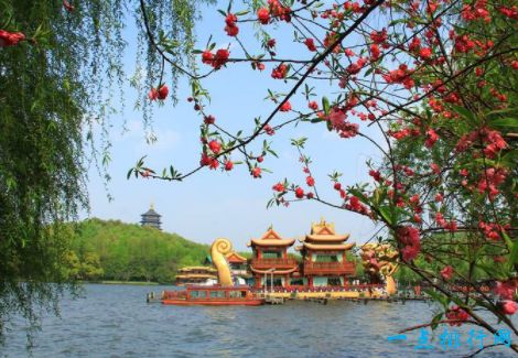 杭州西湖十景之一苏堤春晓