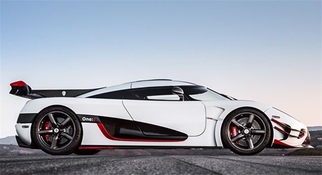 Koenigsegg One：1（价格200万美元）