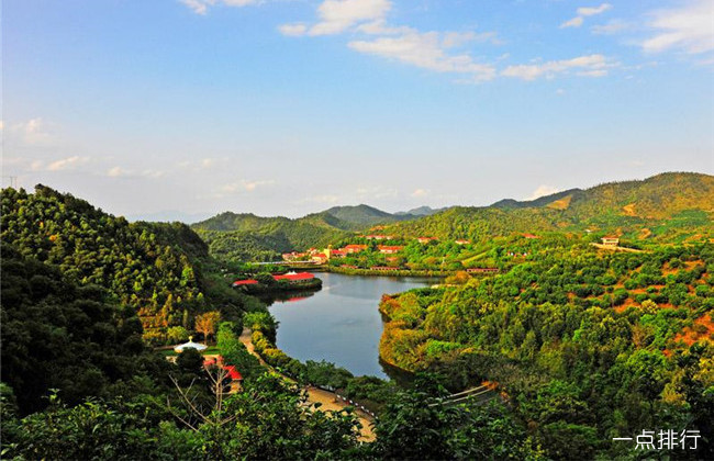 雁鸣湖旅游度假村