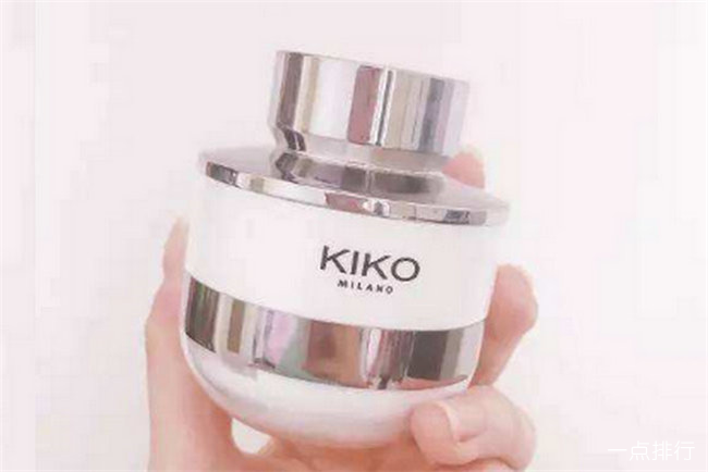 KIKO清透定妆散粉
