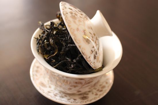 乌岽鸭屎香属于哪类茶，凤凰鸭屎香是红茶还是绿茶？