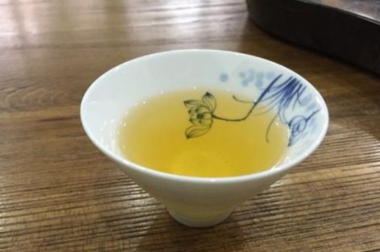 鸭屎香单丛雪片茶的特点，鸭屎香茶的特点