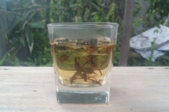 发朋友圈晒喝茶配文，一个人享受喝茶说说