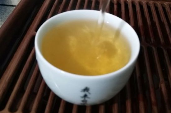 普洱属于哪种茶系，普洱茶是红茶还是黑茶？