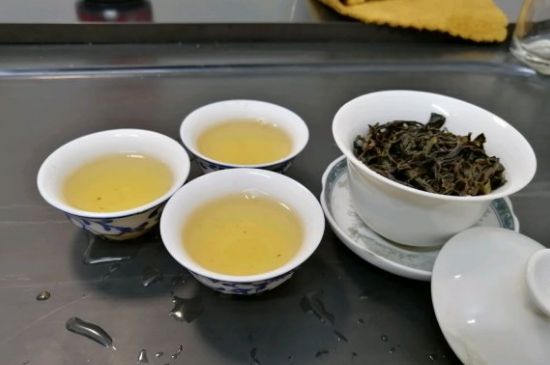 红茶第一泡要倒掉吗？简述四种红茶冲泡方法