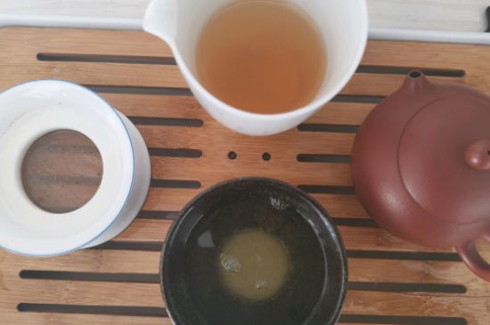 普洱茶生茶好还是熟茶好，普洱茶生茶与熟茶有什么区别？