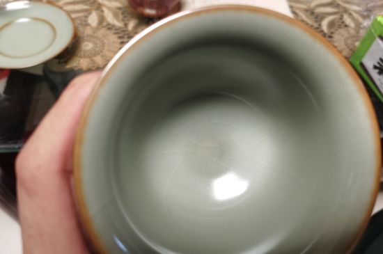 汝窑开片茶具危害，假汝窑茶杯开片有毒吗？