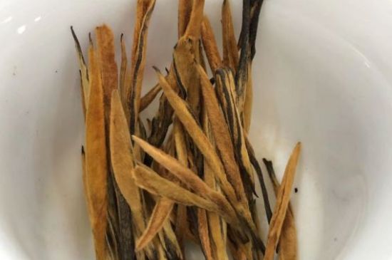 长期喝滇红茶的危害，喝滇红茶有什么好处和坏处？