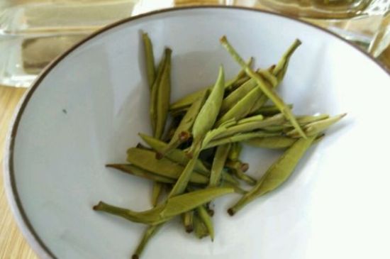 中国四大黄茶，黄茶的代表名茶是？