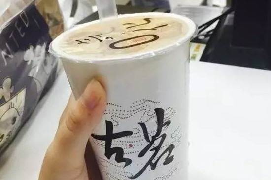 开奶茶店利润高吗，开一间小奶茶店成本