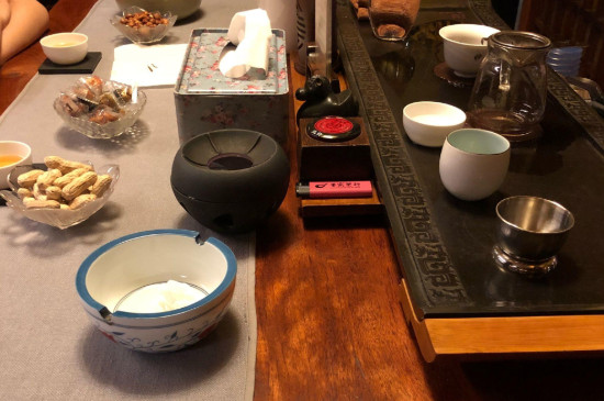 开一家40平米小茶馆，茶馆怎么开最赚钱？