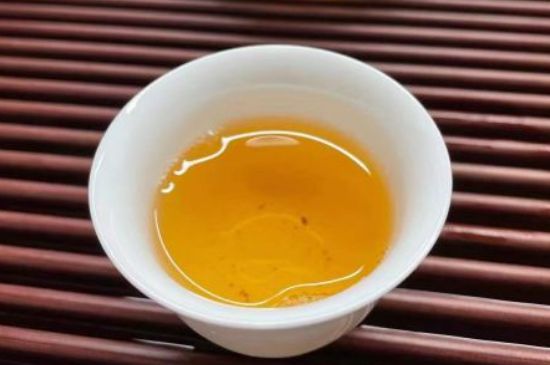 红茶不能一直泡在杯子里喝么，怎样泡红茶才是正确的？