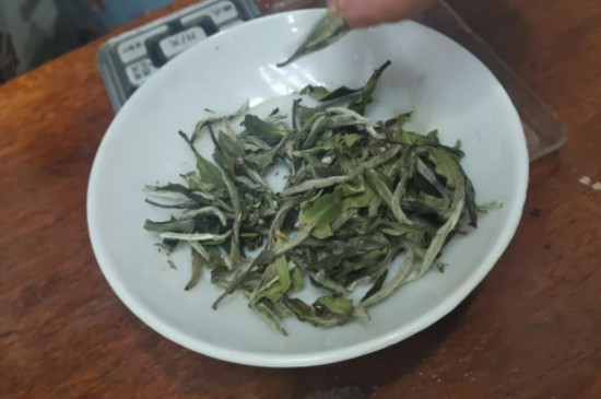 荒野牡丹白茶多少钱一斤，福鼎白茶荒野牡丹价格