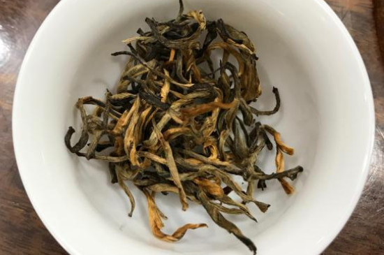 红茶放冰箱冷藏好吗，红茶为什么不能放冰箱？