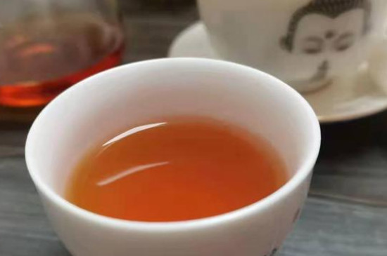 红茶加什么比较好，红茶搭配什么？