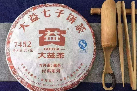 普洱茶生茶7542和8582哪个好，大益普洱8582与7542区别