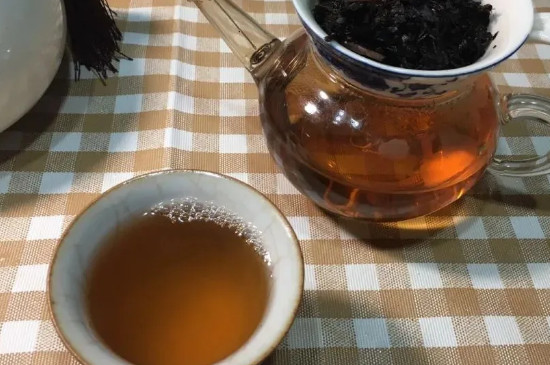 藏茶和黑茶有什么区别，藏茶和黑茶功效有区别吗？