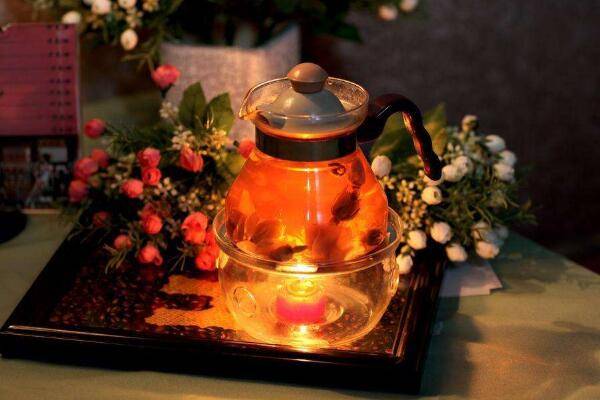 干玫瑰花泡水放几颗，一杯茶五朵左右